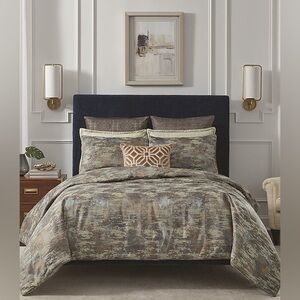 NWT $329 Luxury Hotel HENDRIX Mini Comforter Set